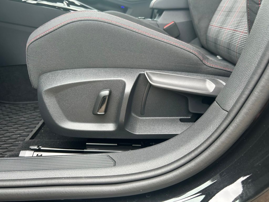 2025 Volkswagen Golf GTI 2.0T S Tampa FL