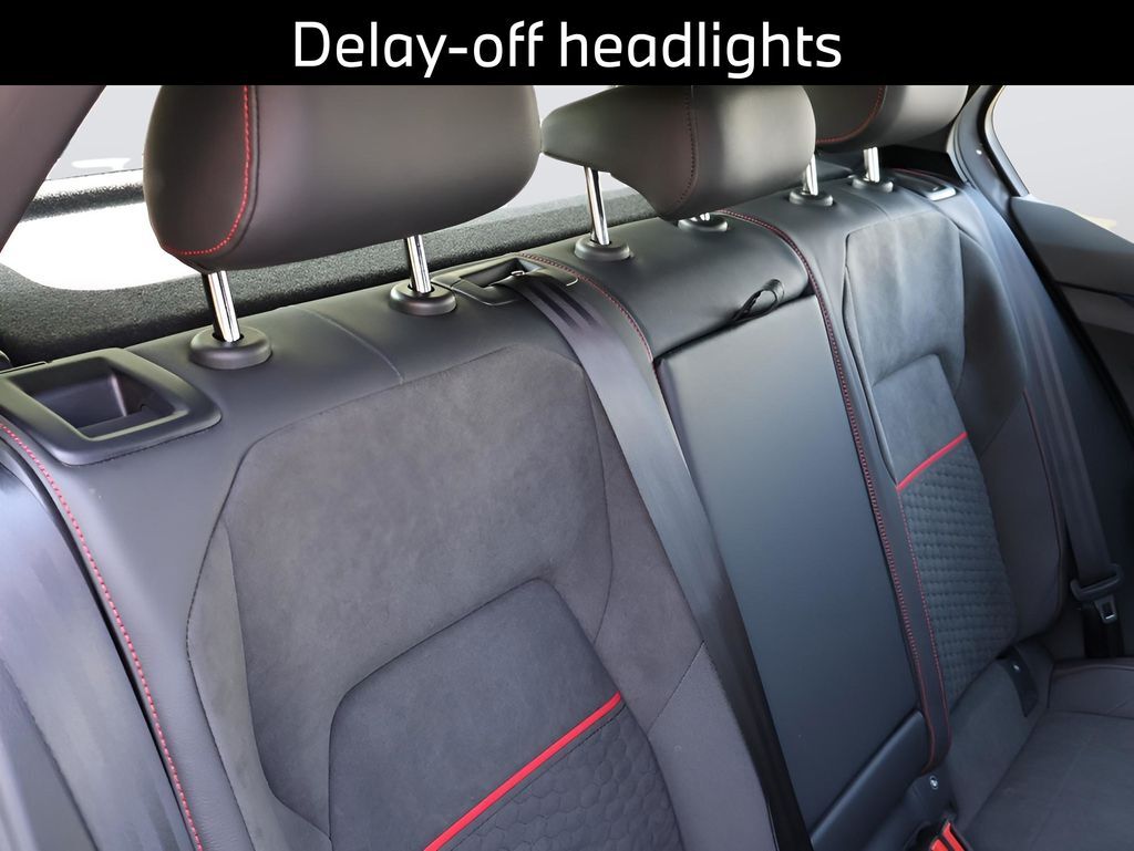 2025 Volkswagen Golf GTI 2.0T SE