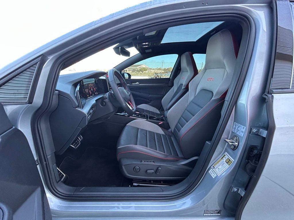 2025 Volkswagen Golf GTI 2.0T SE Lakeland FL