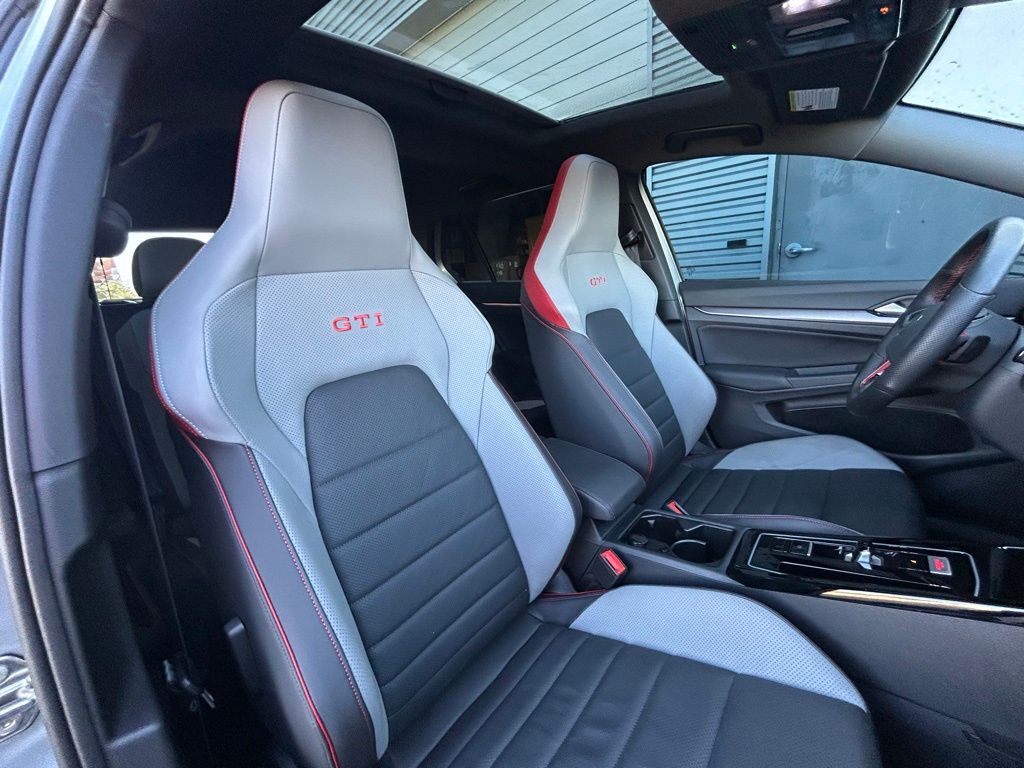 2025 Volkswagen Golf GTI 2.0T SE Lakeland FL