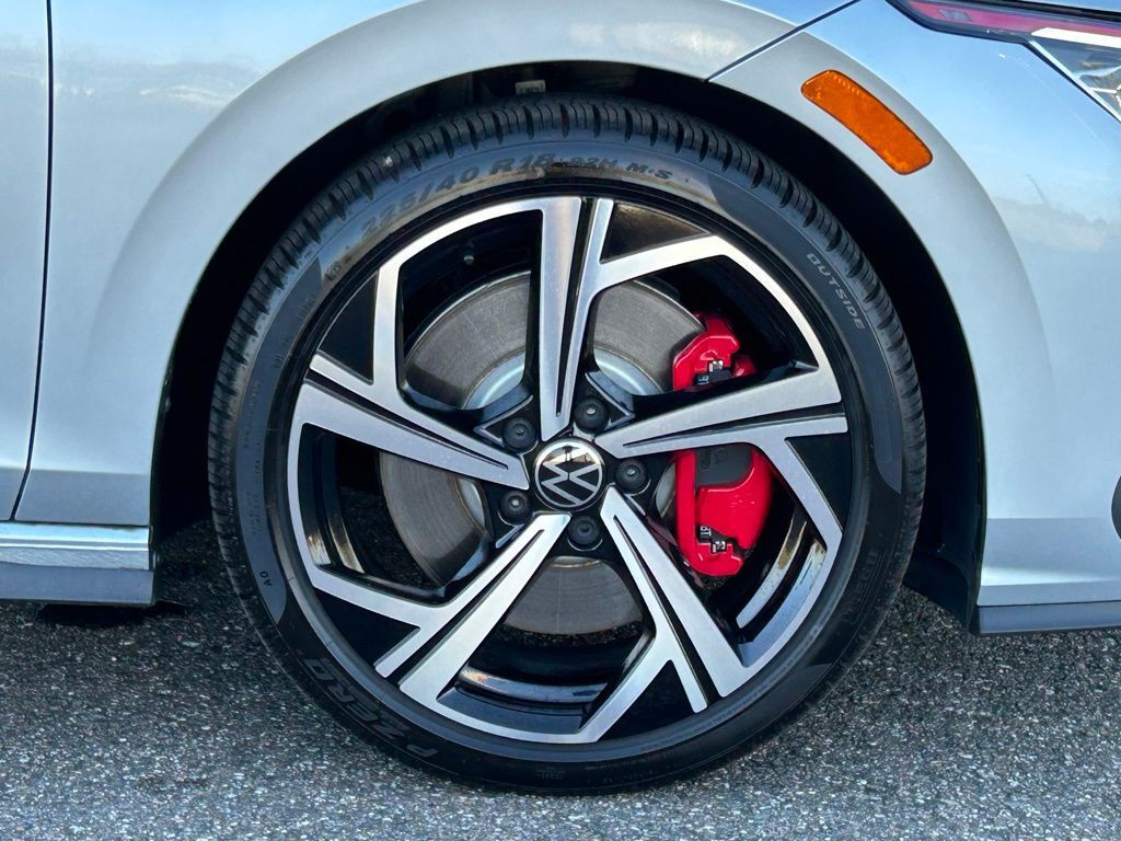 2025 Volkswagen Golf GTI 2.0T SE Lakeland FL