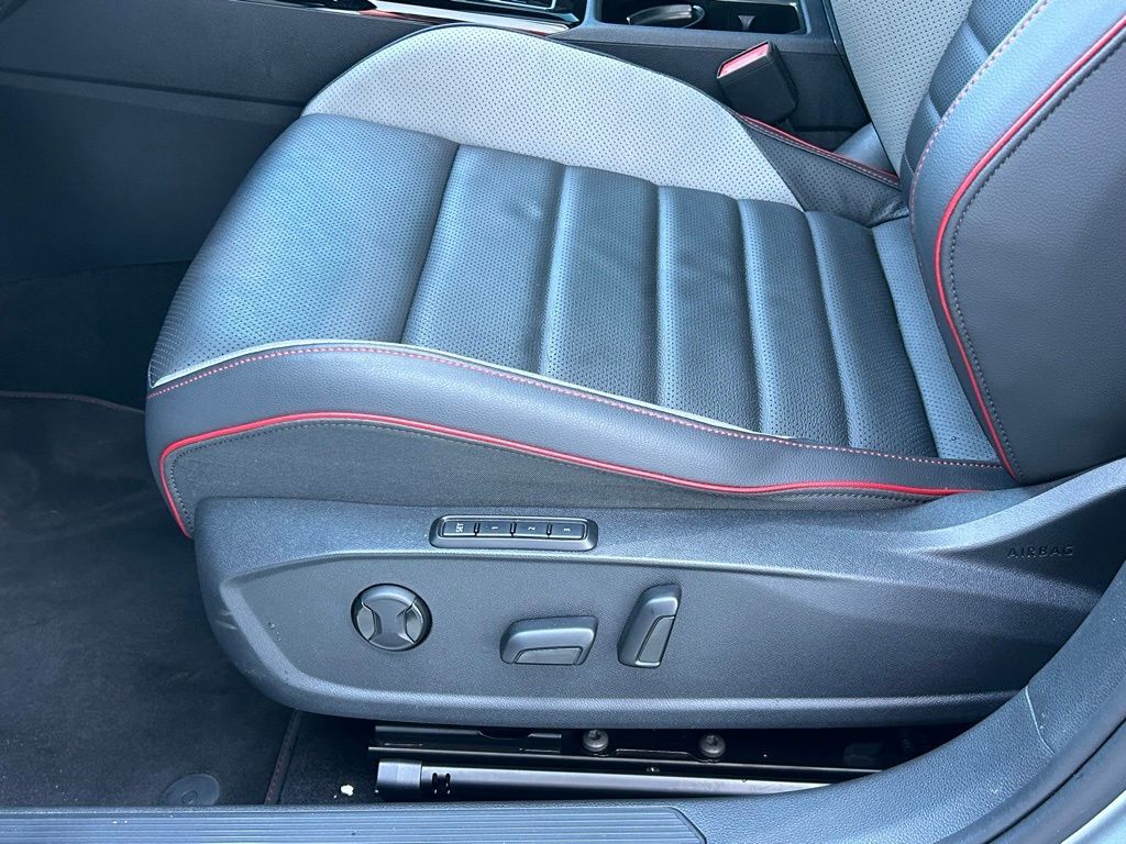 2025 Volkswagen Golf GTI 2.0T SE Lakeland FL