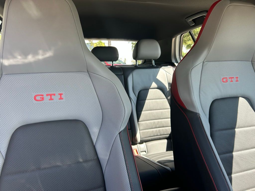 2025 Volkswagen Golf GTI 2.0T SE Tampa FL