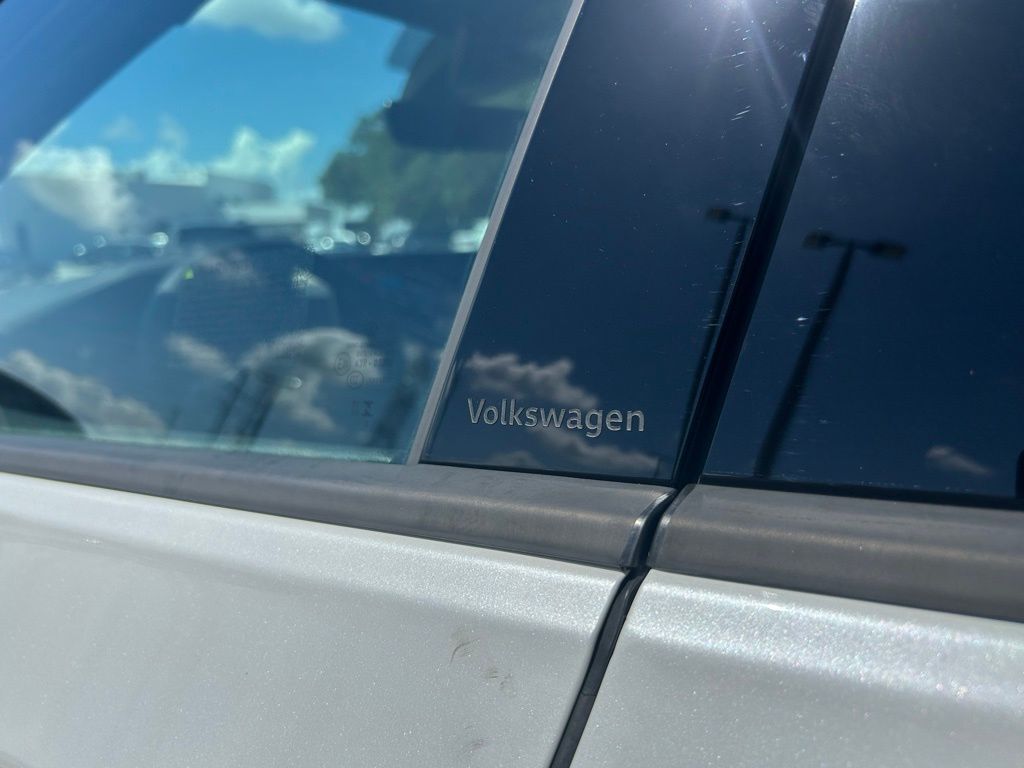 2025 Volkswagen Golf GTI 2.0T SE Tampa FL