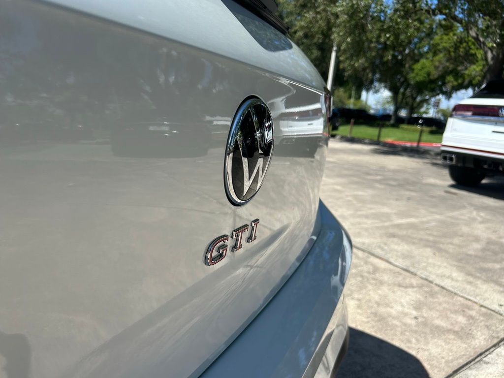 2025 Volkswagen Golf GTI 2.0T SE Tampa FL