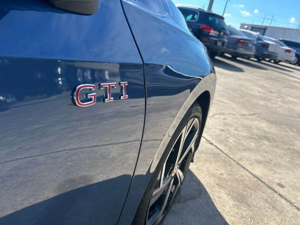 2025 Volkswagen Golf GTI 2.0T SE Tampa FL
