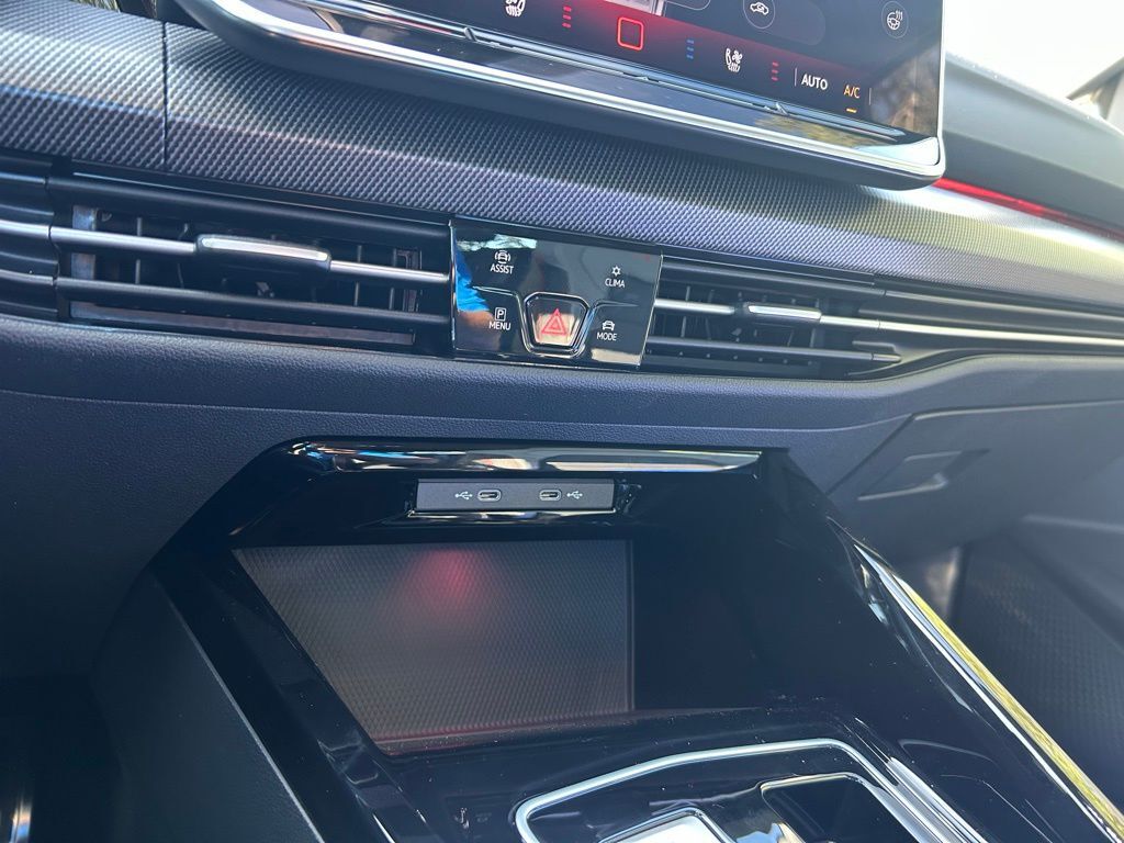 2025 Volkswagen Golf GTI 2.0T SE Tampa FL