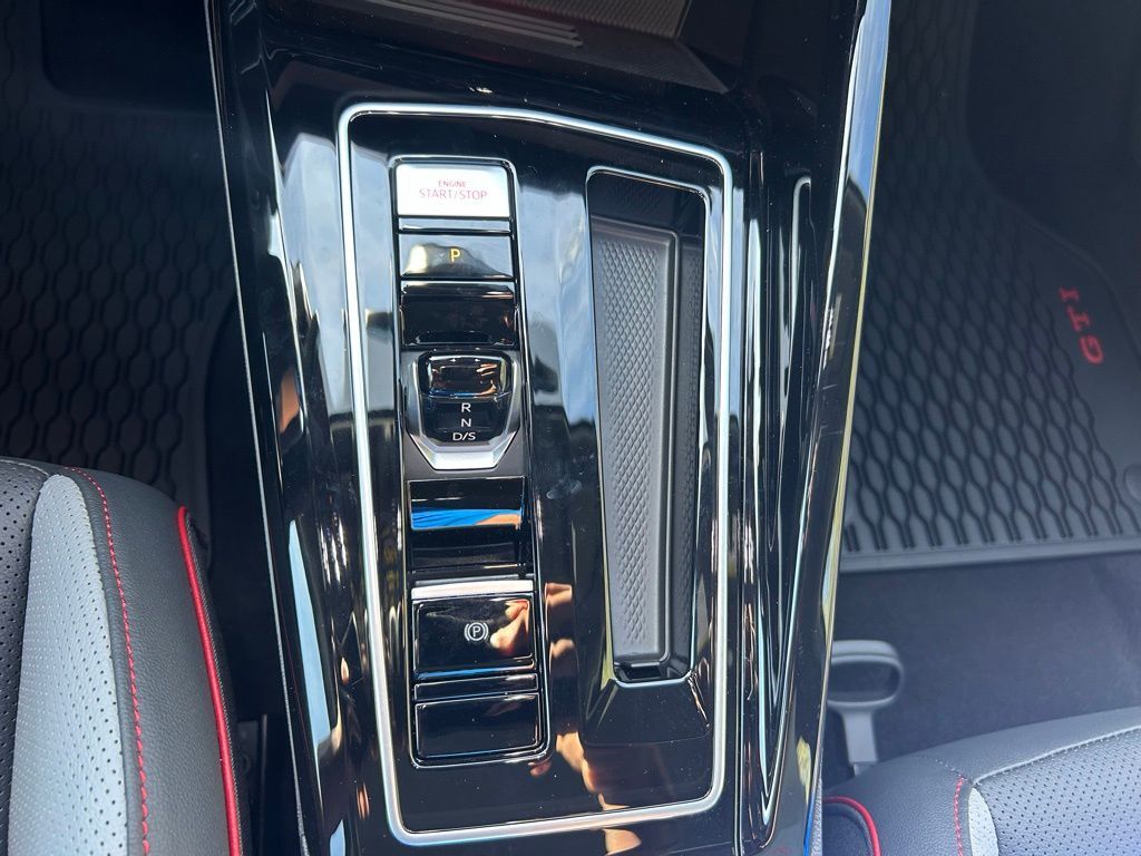 2025 Volkswagen Golf GTI 2.0T SE Tampa FL