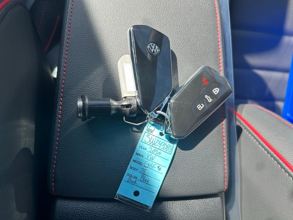 2025 Volkswagen Golf GTI 2.0T SE Tampa FL