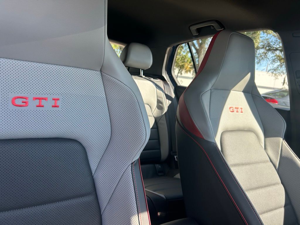 2025 Volkswagen Golf GTI 2.0T SE Tampa FL
