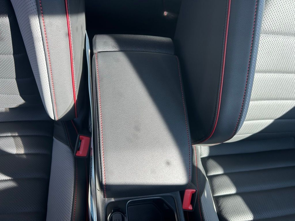 2025 Volkswagen Golf GTI 2.0T SE Tampa FL