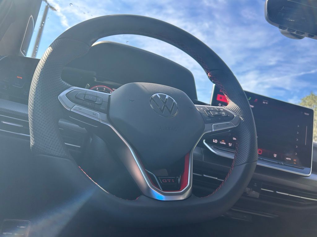 2025 Volkswagen Golf GTI 2.0T SE Tampa FL