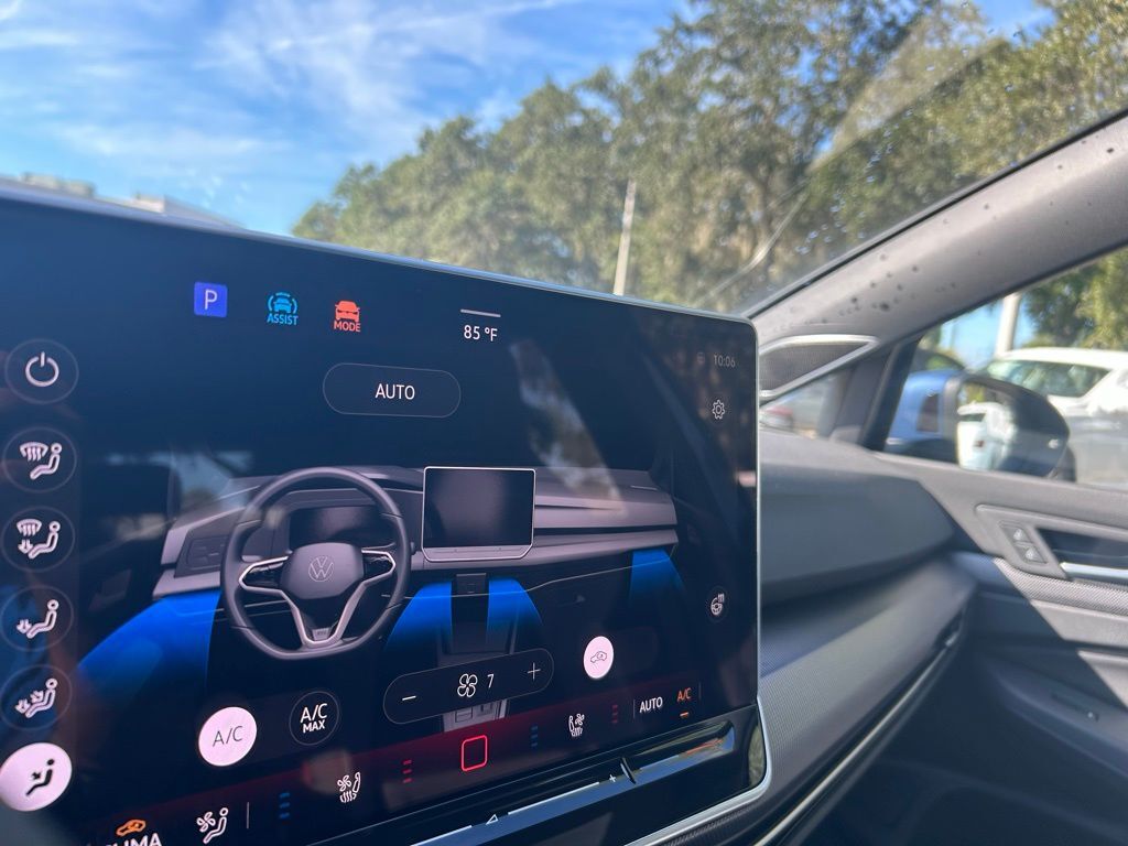 2025 Volkswagen Golf GTI 2.0T SE Tampa FL