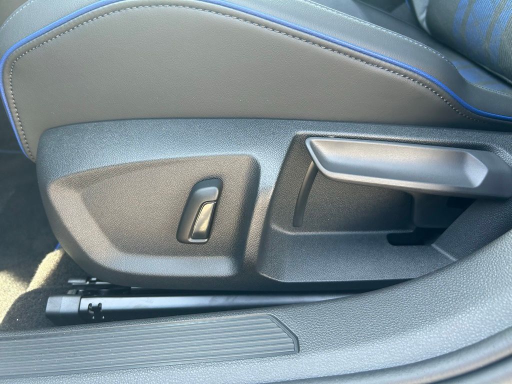 2025 Volkswagen Golf R 2.0T Tampa FL