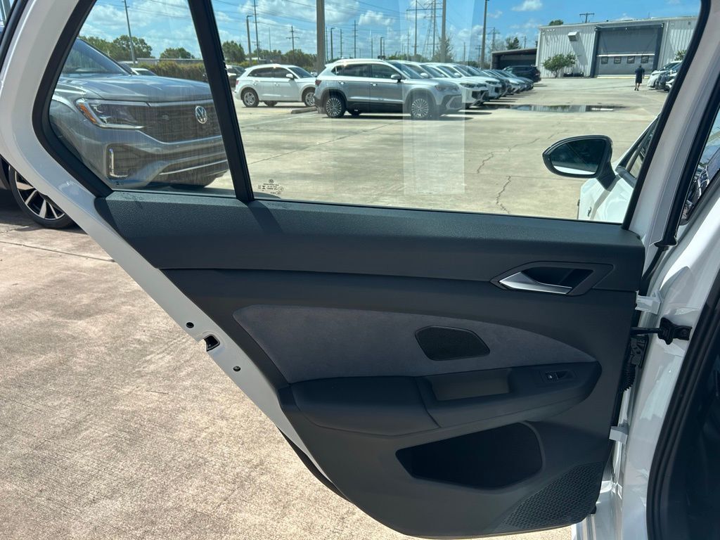 2025 Volkswagen Golf R 2.0T Tampa FL