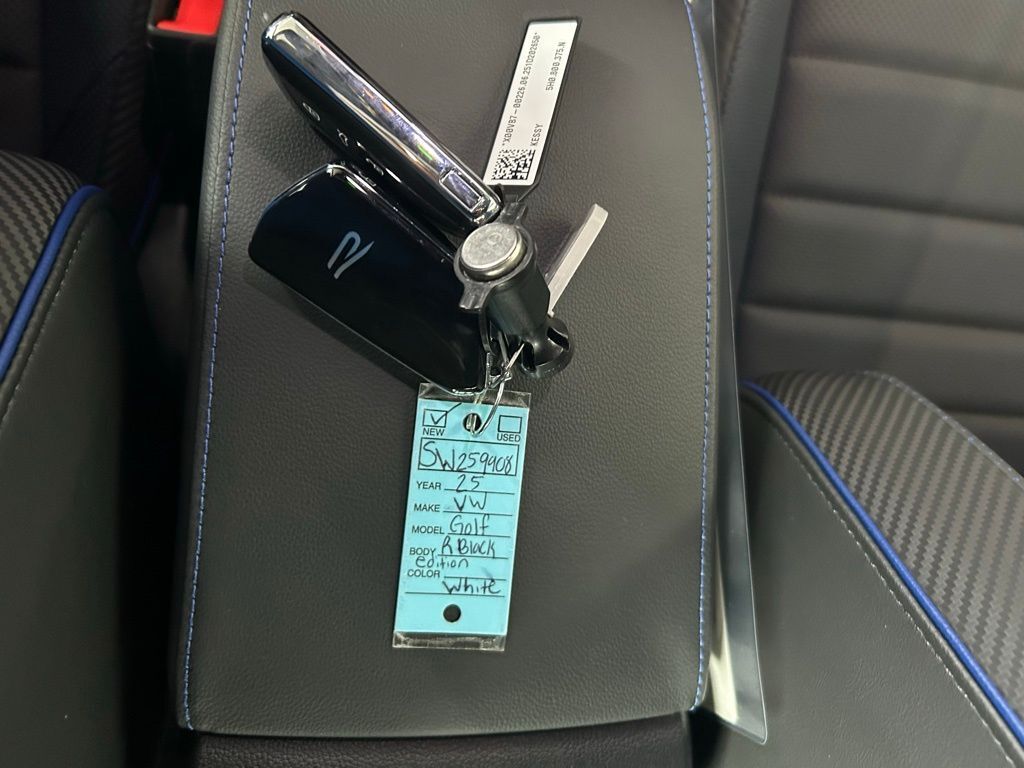 2025 Volkswagen Golf R 2.0T Tampa FL