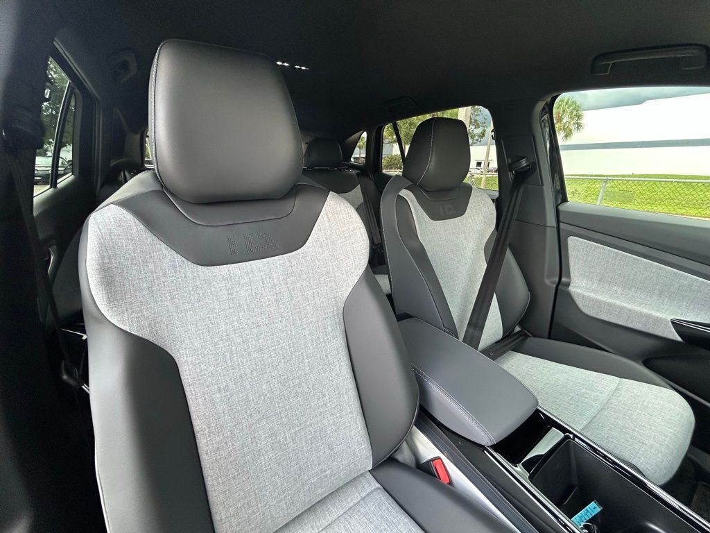 2025 Volkswagen ID.4 Pro Tampa FL