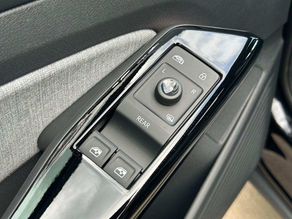 2025 Volkswagen ID.4 Pro Tampa FL