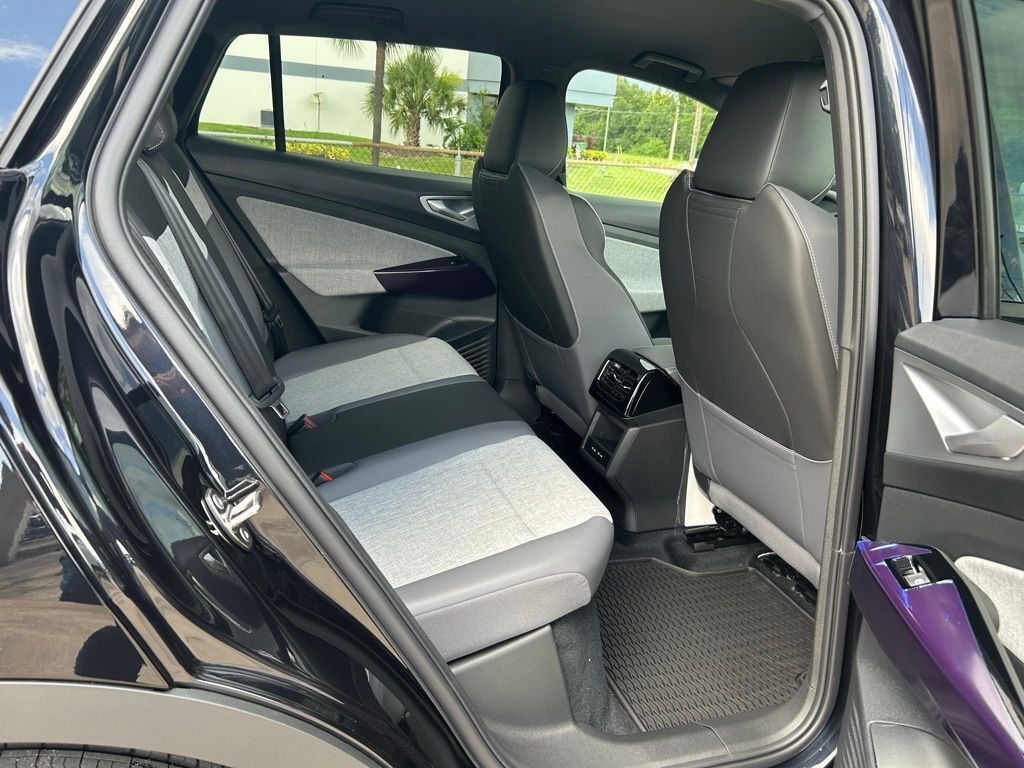 2025 Volkswagen ID.4 Pro Tampa FL