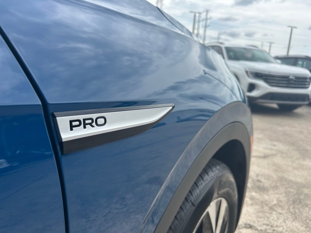 2025 Volkswagen ID.4 Pro Tampa FL