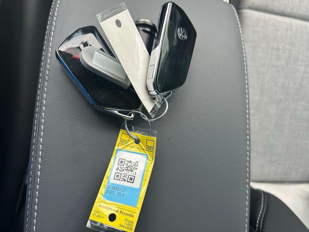 2025 Volkswagen ID.4 Pro Tampa FL