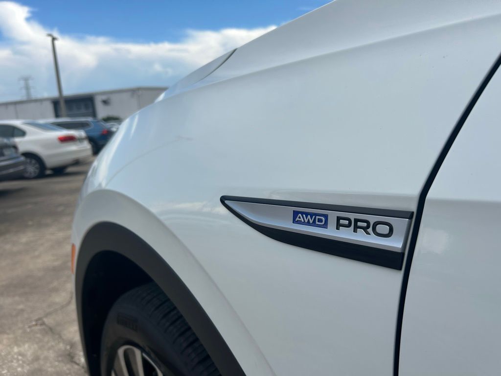 2025 Volkswagen ID.4 Pro Tampa FL