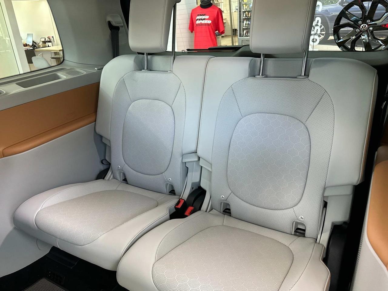 2025 Volkswagen ID. Buzz Woodbridge VA