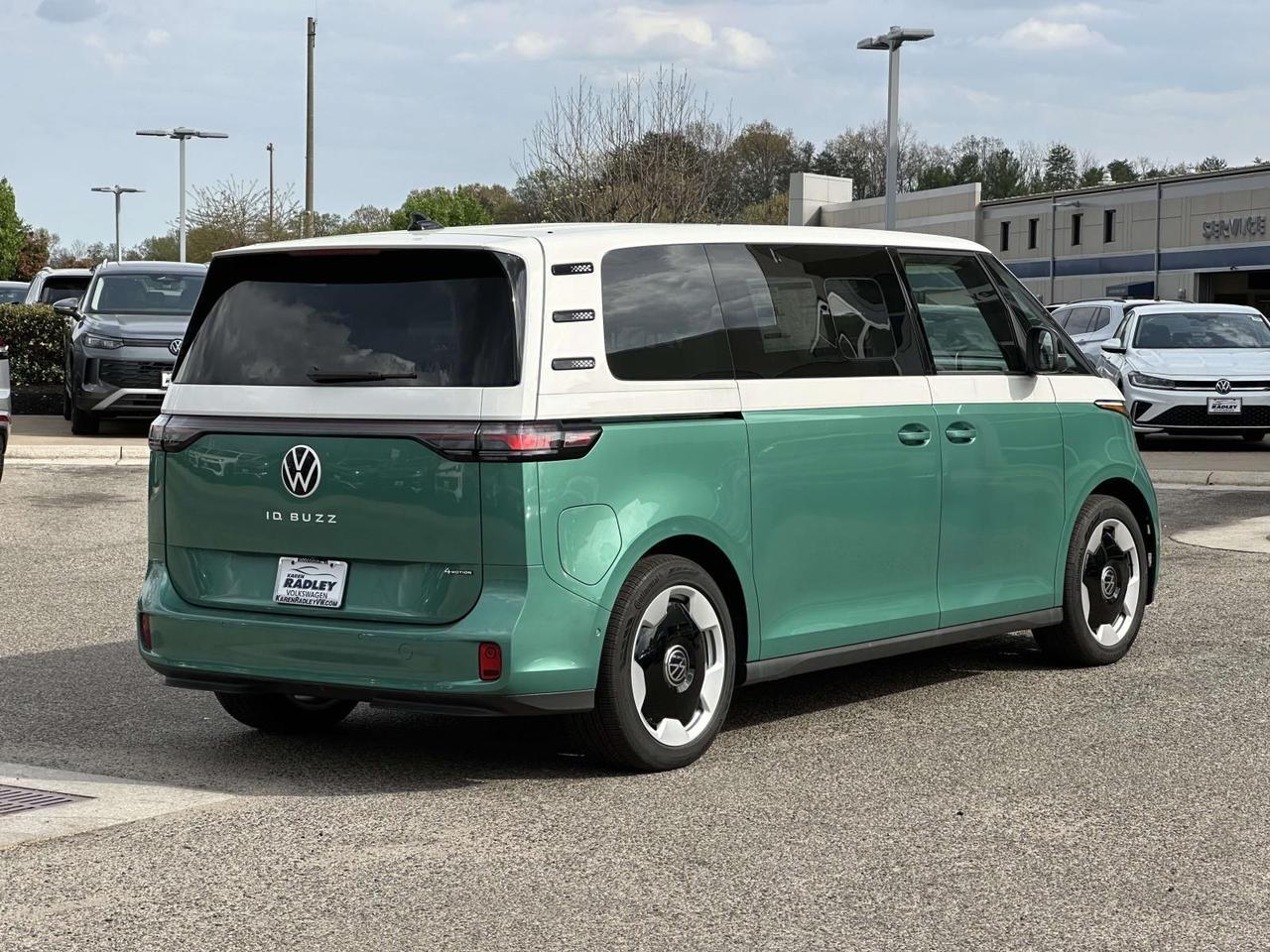 2025 Volkswagen ID. Buzz Pro S Plus Woodbridge VA