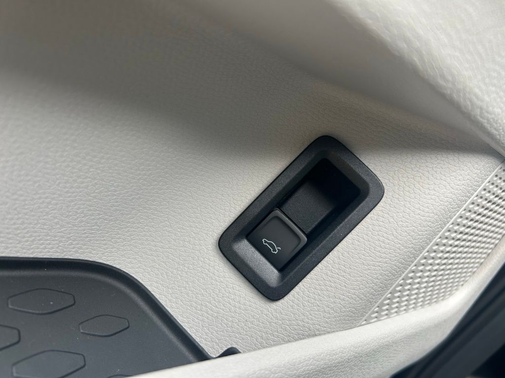 2025 Volkswagen ID. Buzz Tampa FL