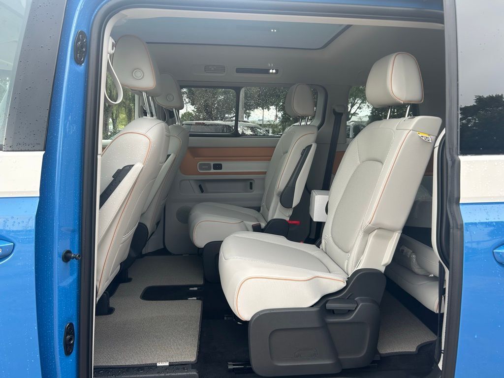 2025 Volkswagen ID. Buzz Tampa FL