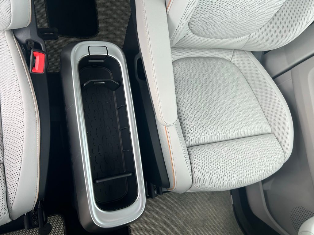 2025 Volkswagen ID. Buzz Tampa FL