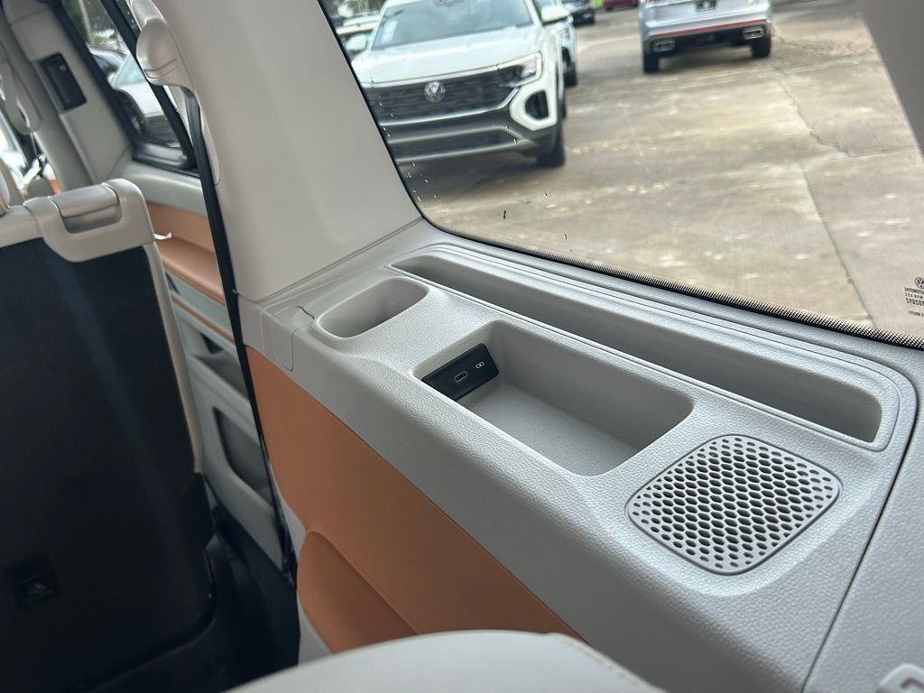 2025 Volkswagen ID. Buzz Tampa FL
