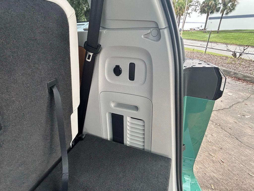 2025 Volkswagen ID. Buzz Tampa FL