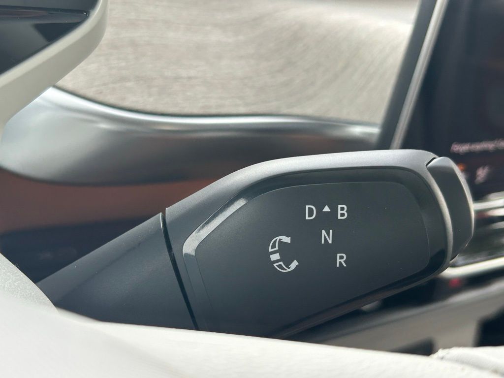 2025 Volkswagen ID. Buzz Tampa FL