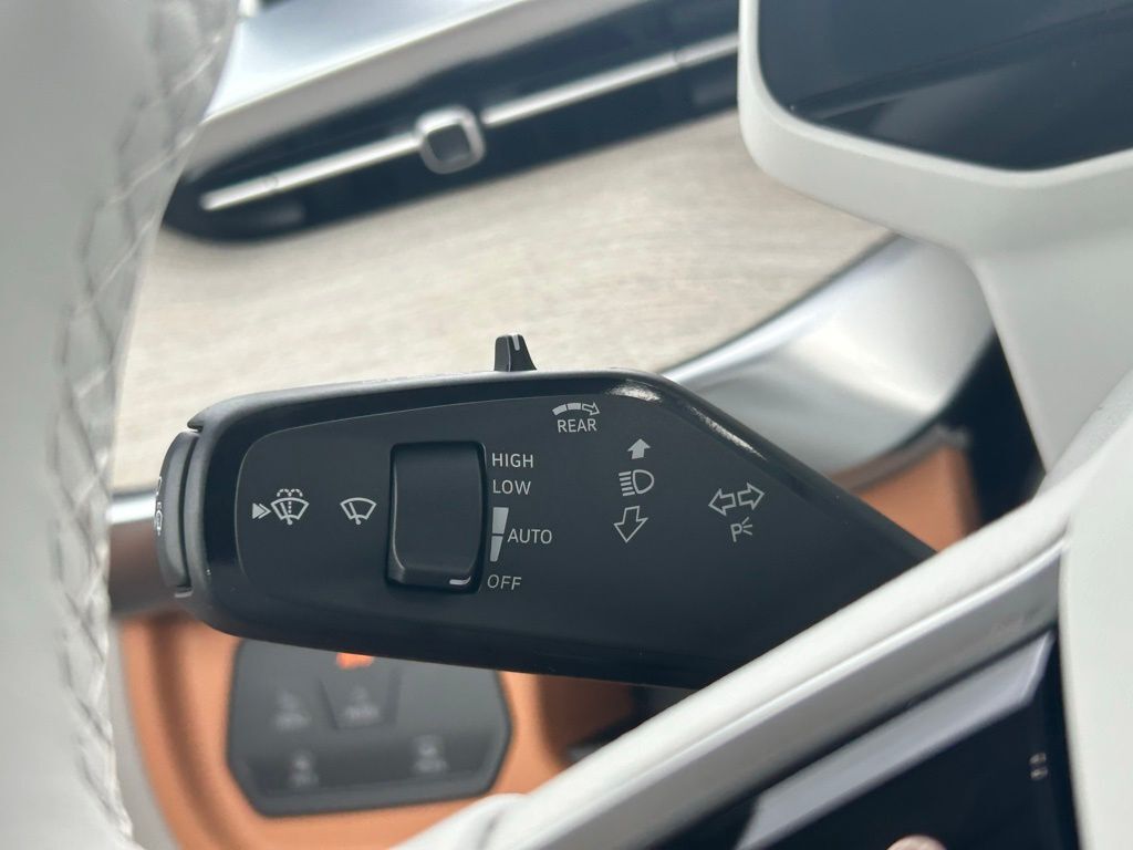 2025 Volkswagen ID. Buzz Tampa FL