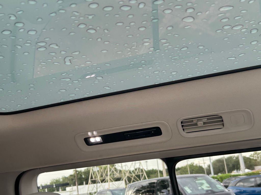 2025 Volkswagen ID. Buzz Tampa FL