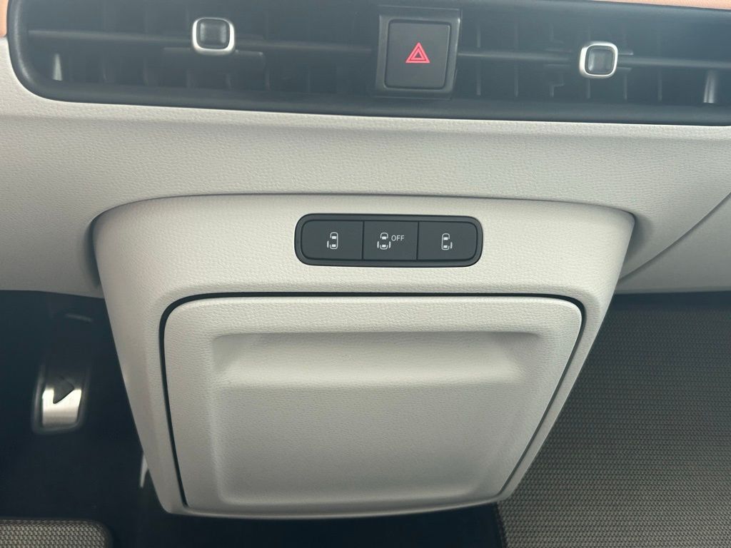 2025 Volkswagen ID. Buzz Tampa FL