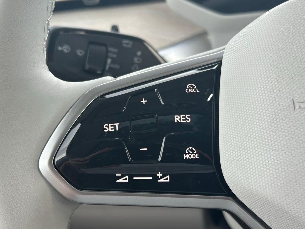 2025 Volkswagen ID. Buzz Tampa FL