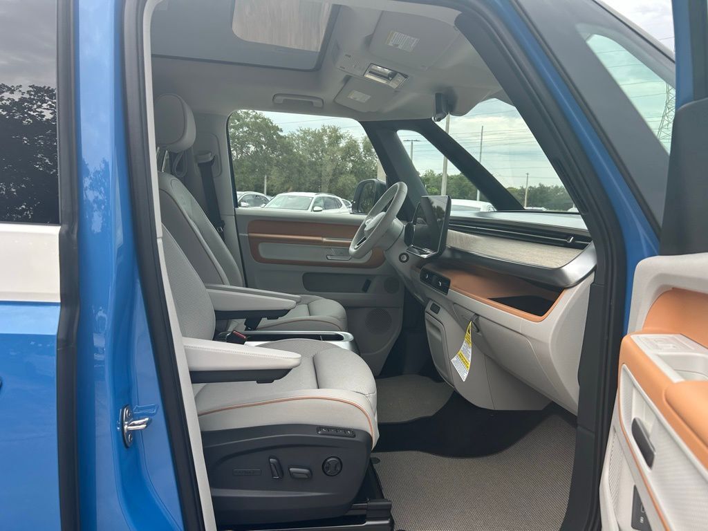 2025 Volkswagen ID. Buzz Tampa FL
