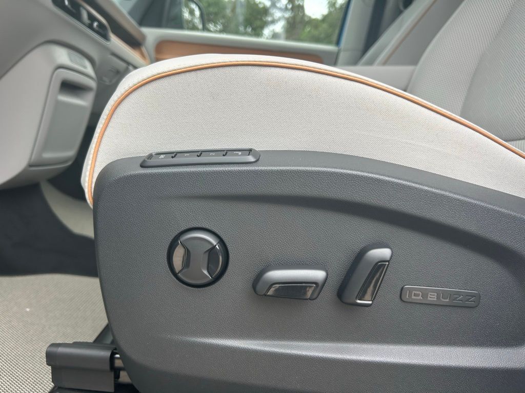 2025 Volkswagen ID. Buzz Tampa FL