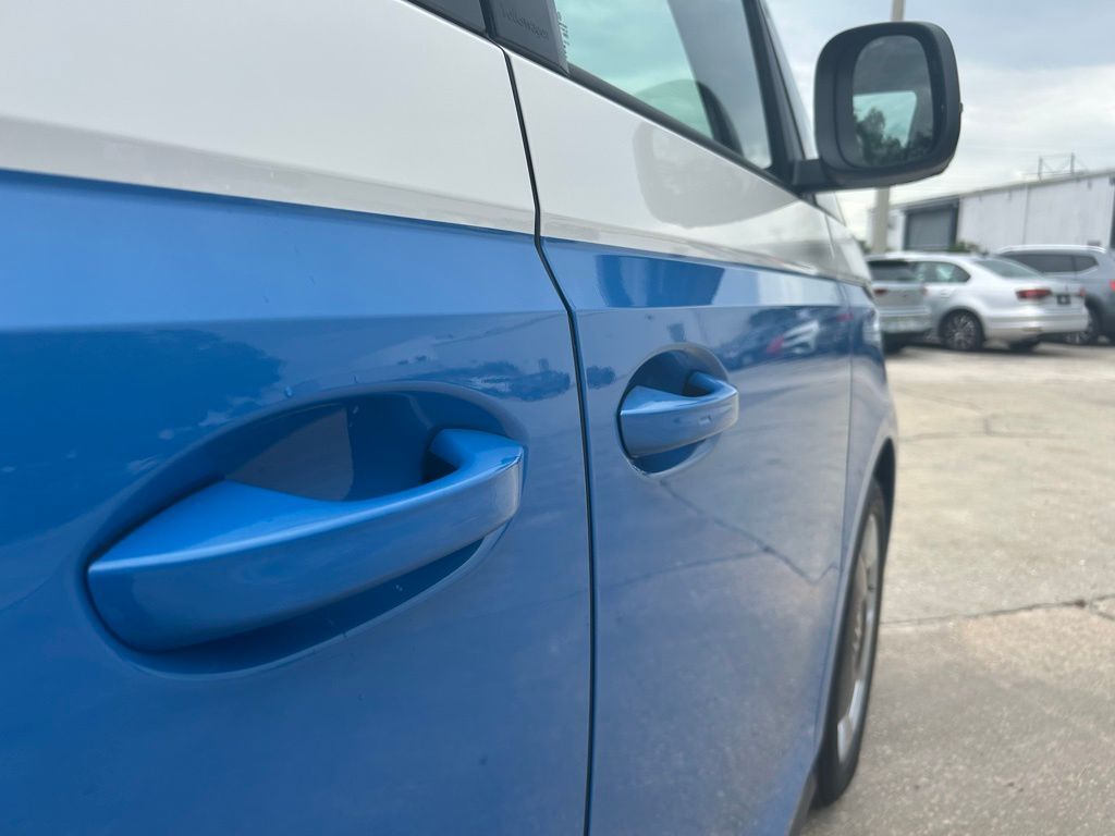 2025 Volkswagen ID. Buzz Tampa FL