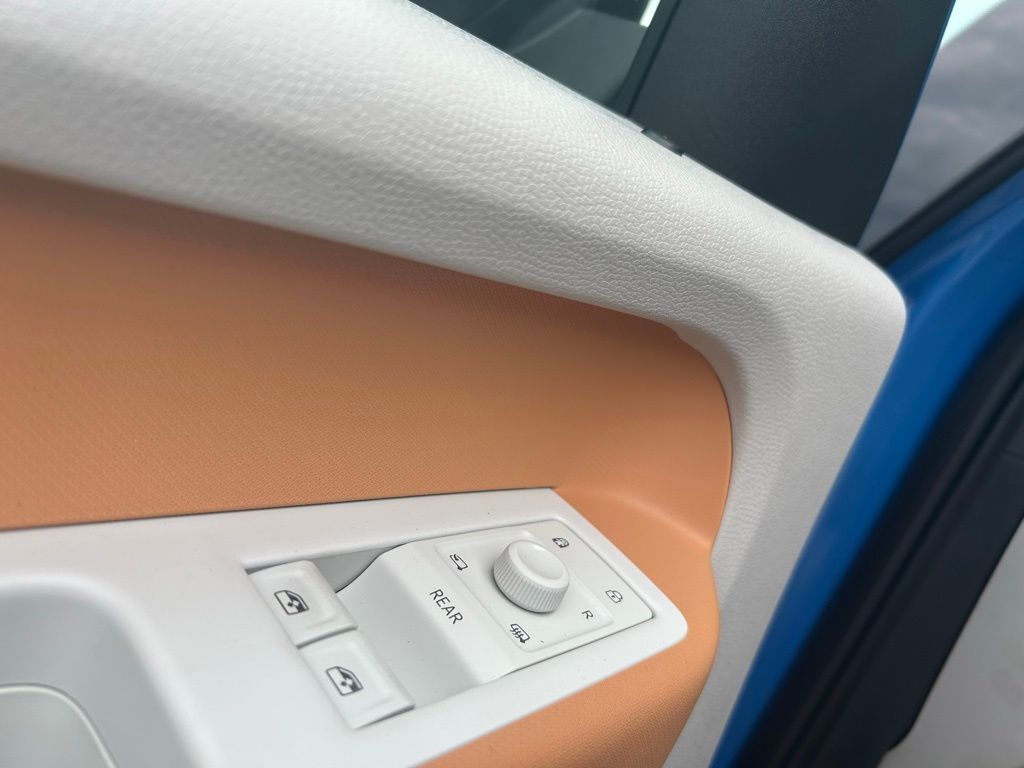 2025 Volkswagen ID. Buzz Tampa FL