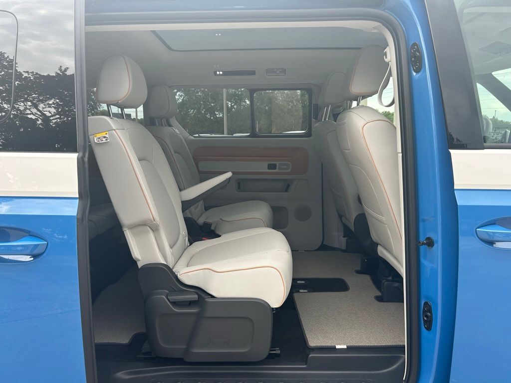 2025 Volkswagen ID. Buzz Tampa FL