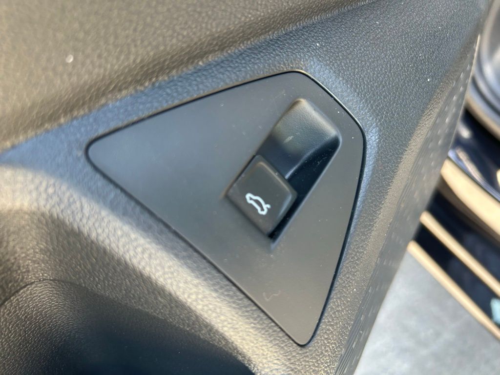 2025 Volkswagen Jetta 1.5T SE Tampa FL