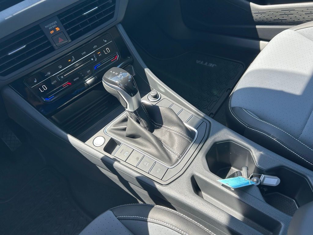 2025 Volkswagen Jetta 1.5T SE Tampa FL