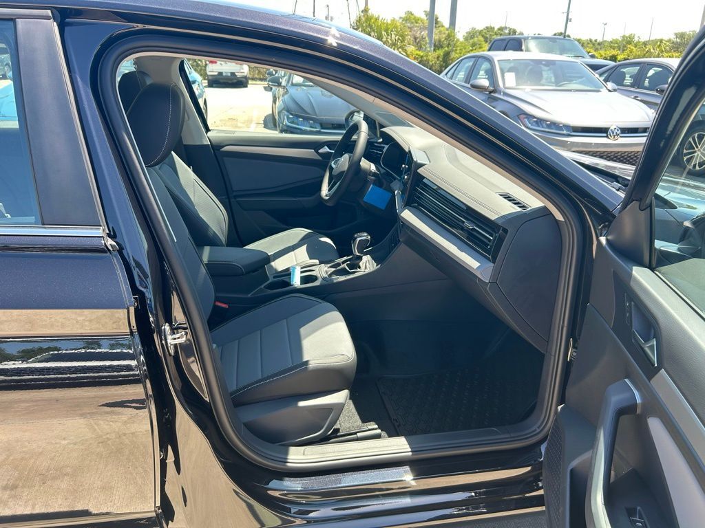 2025 Volkswagen Jetta 1.5T SE Tampa FL