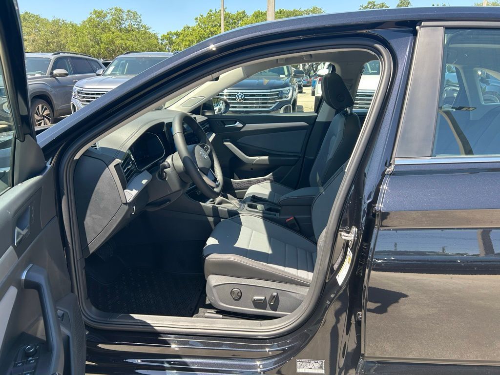 2025 Volkswagen Jetta 1.5T SE Tampa FL