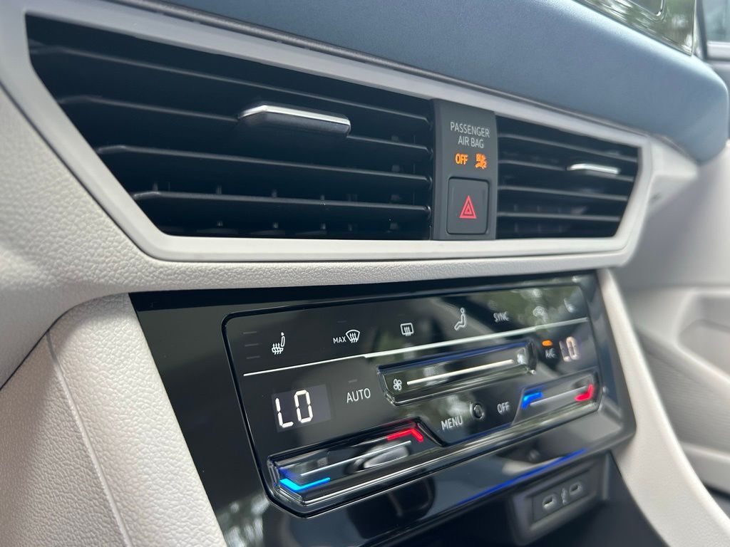 2025 Volkswagen Jetta 1.5T SE Tampa FL