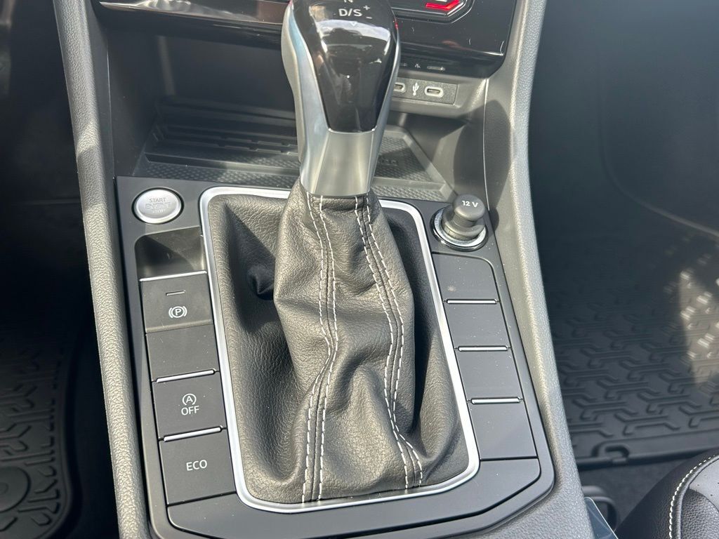 2025 Volkswagen Jetta 1.5T SE Tampa FL