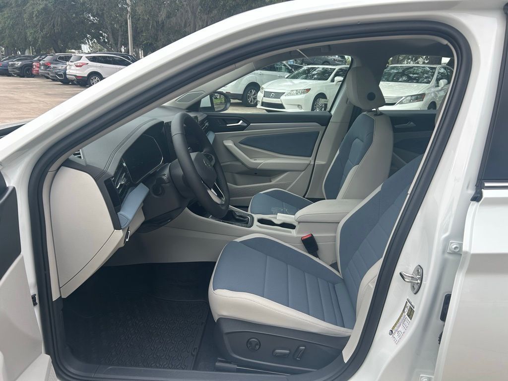 2025 Volkswagen Jetta 1.5T SE Tampa FL